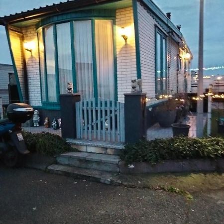 Chalet Aan Zee Hotel Де Хаан Екстериор снимка