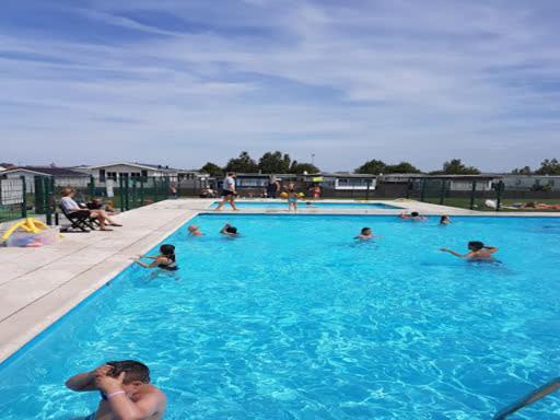Chalet Aan Zee Hotel Де Хаан Екстериор снимка