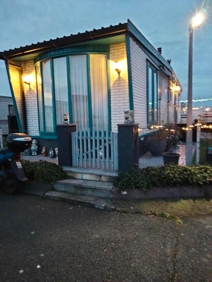 Chalet Aan Zee Hotel Де Хаан Екстериор снимка